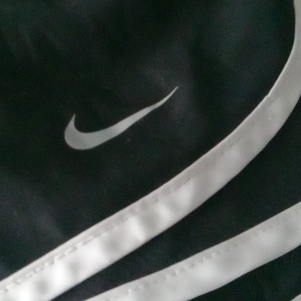 Nike girls xs dri-fit wide short - Picture 2 of 3